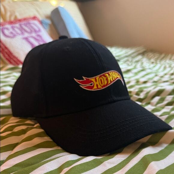 Other - Hot Wheels Vintage Black Cap